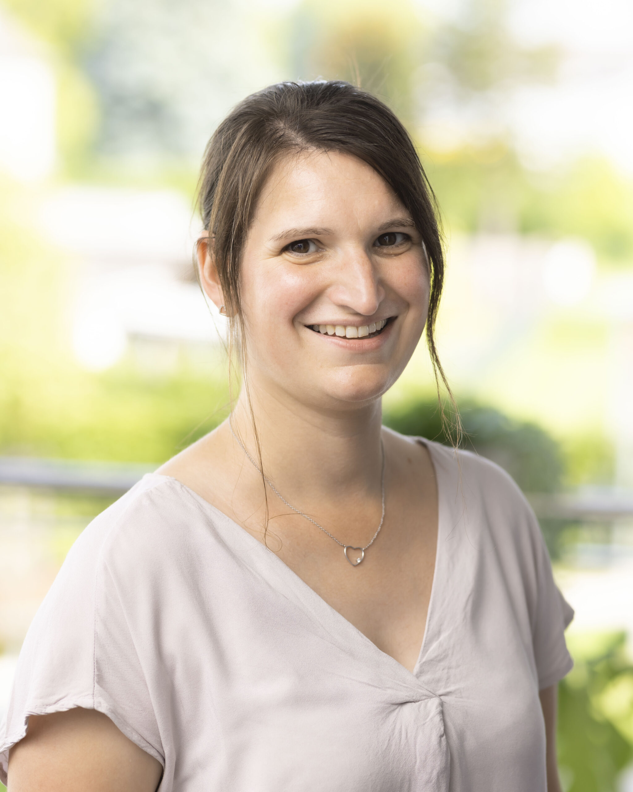 Frau Simone Heesen-Rohmann